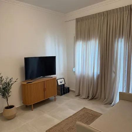 Kapnos - Classy And Spacious Place With A Sea View Apartment